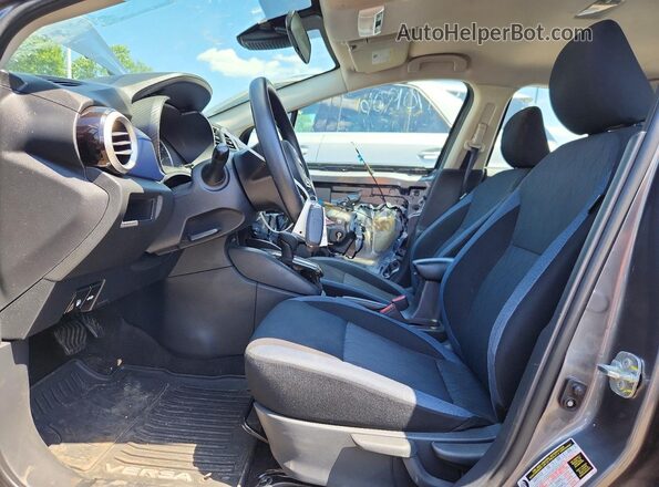3N1CN8EV9PL810471 2023 NISSAN VERSA Gray წინა სალონის ხედი