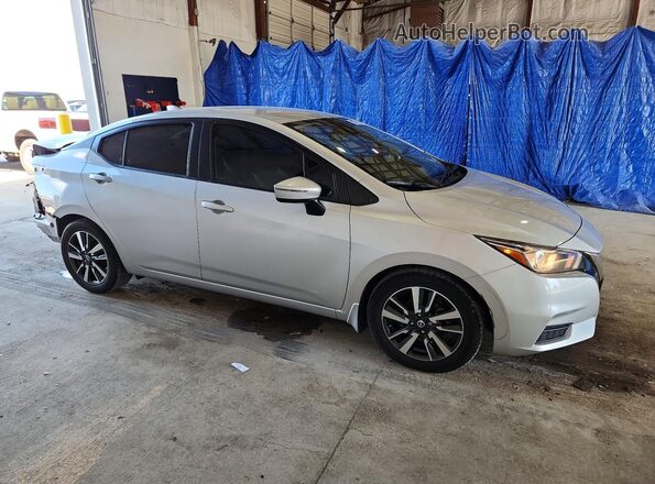 3N1CN8EVXLL891796 2020 NISSAN VERSA Silver Front right