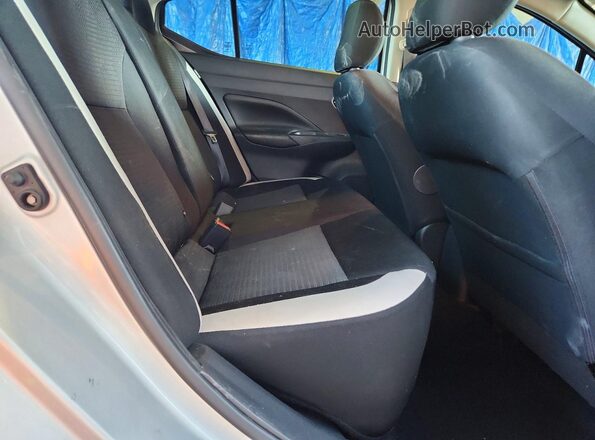 3N1CN8EVXLL891796 2020 NISSAN VERSA Silver Rear seats view