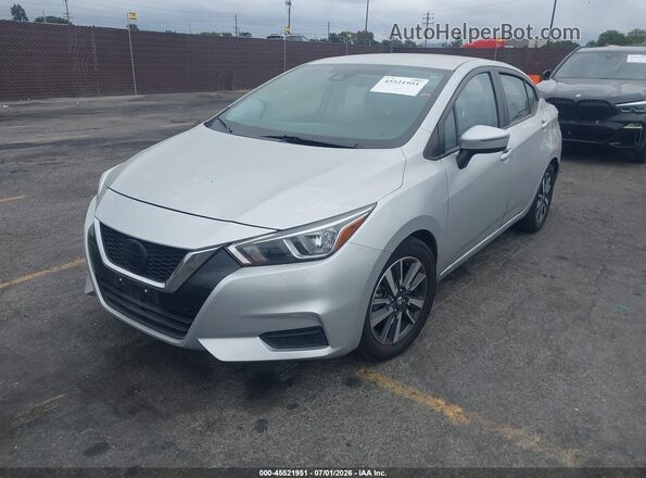 3N1CN8EVXML913071 2021 NISSAN VERSA Silver Առջևի ձախ երեք քառորդ տեսարան