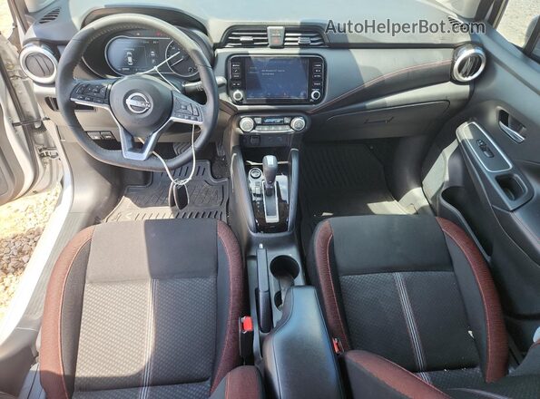 3N1CN8FV5SL843457 2025 NISSAN VERSA Silver Widok deski rozdzielczej