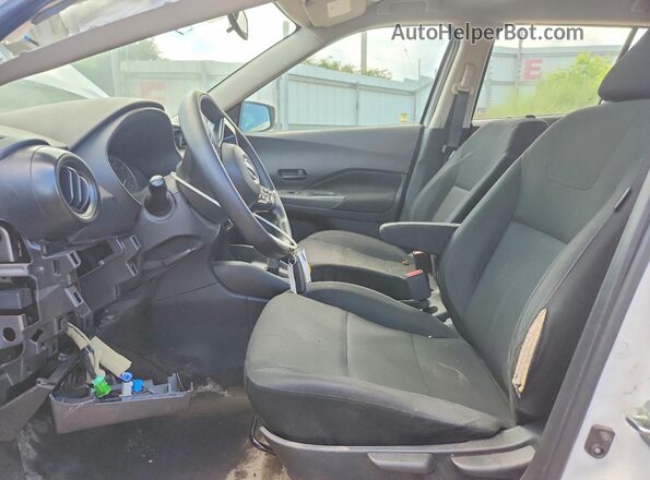 3N1CP5BV0PL559224 2023 NISSAN KICKS Белый Вид салона спереди