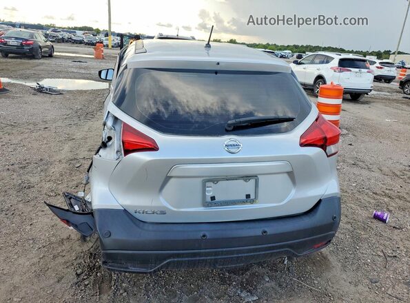 3N1CP5BV1LL580044 2020 NISSAN KICKS Silver Вид ззаду