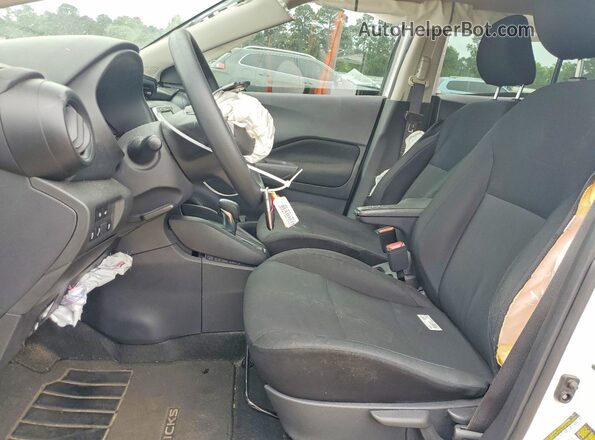 3N1CP5BV1PL567798 2023 NISSAN KICKS Белый Вид салона спереди