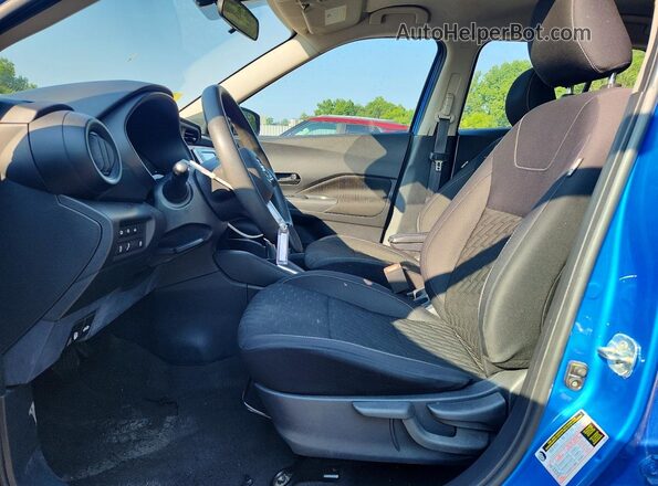 3N1CP5BV2ML565134 2021 NISSAN KICKS Blue Front interior view