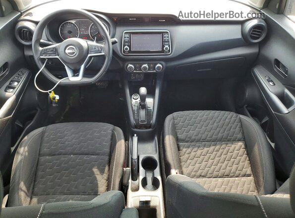 3N1CP5BV2NL522558 2022 NISSAN KICKS Gray Widok deski rozdzielczej