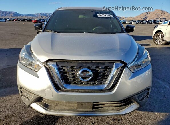 3N1CP5BV3LL483637 2020 NISSAN KICKS Silver Widok z przodu