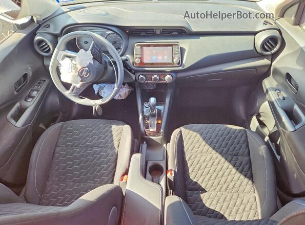 3N1CP5BV3ML472154 2021 NISSAN KICKS Gray Առջևի վահանակի տեսք