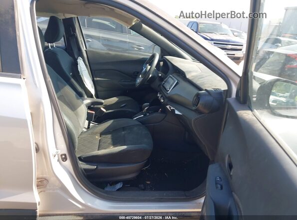 3N1CP5BV4LL510697 2020 NISSAN KICKS Silver Вид салону спереду