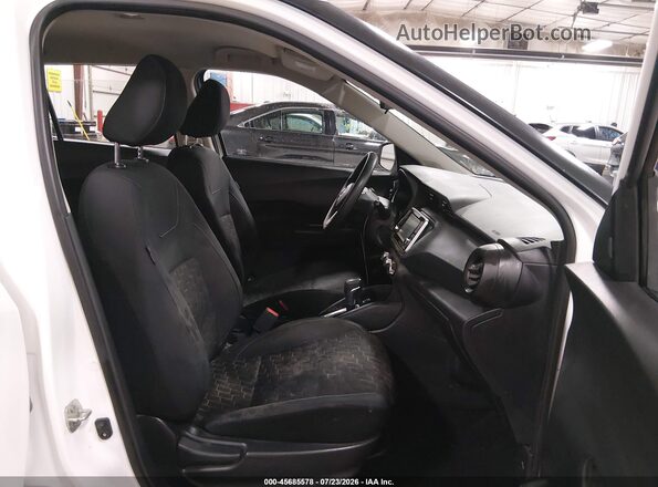 3N1CP5BV4ML474513 2021 NISSAN KICKS White Вид салону спереду