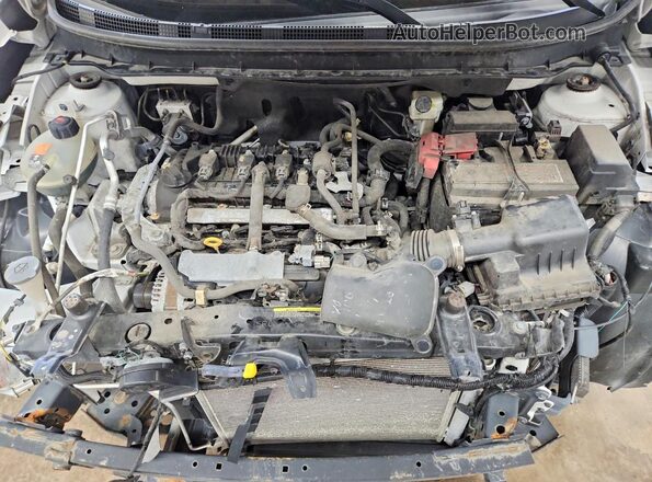 3N1CP5BV4ML479694 2021 NISSAN KICKS White Rear interior view