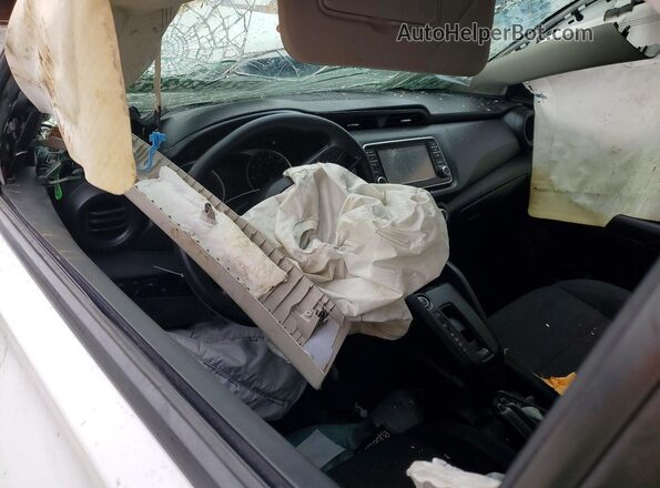 3N1CP5BV4PL485645 2026 NISSAN KICKS White Вид панелі приладів