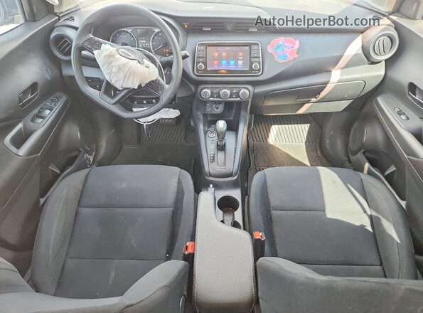 3N1CP5BV4RL584033 2024 NISSAN KICKS Gray Вид панелі приладів