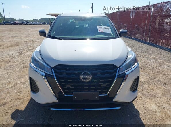 3N1CP5BV4SL486450 2025 NISSAN KICKS PLAY White Սալոնի հետևի տեսք