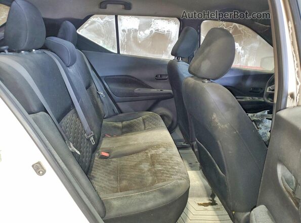 3N1CP5BV5ML499291 2021 NISSAN KICKS White Widok wnętrza z tyłu