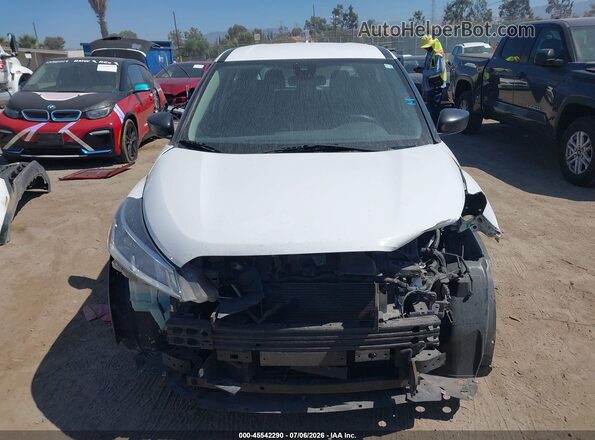 3N1CP5BV5NL517712 2022 NISSAN KICKS Белый Вид задней части салона
