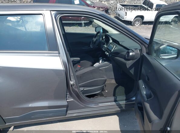3N1CP5BV5RL541417 2024 NISSAN KICKS Gray Widok wnętrza z przodu