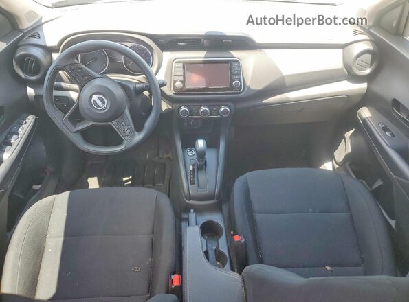 3N1CP5BV5SL500288 2025 NISSAN KICKS Gray Widok deski rozdzielczej