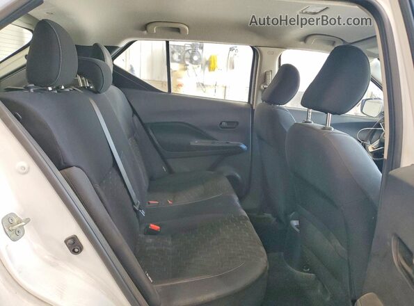 3N1CP5BV6ML549695 2021 NISSAN KICKS White Widok wnętrza z tyłu