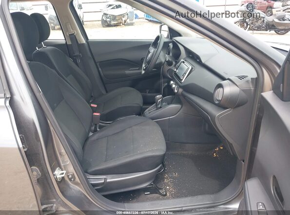 3N1CP5BV6RL558467 2024 NISSAN KICKS Gray Vista interior delantera