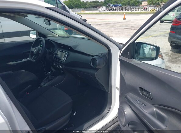 3N1CP5BV7RL523971 2024 NISSAN KICKS White Vista interior delantera