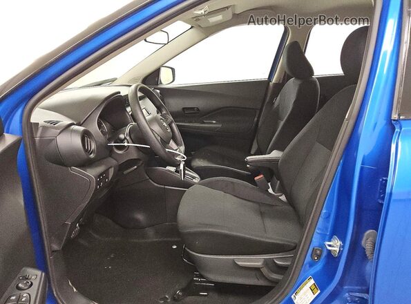 3N1CP5BV7RL594412 2024 NISSAN KICKS Blue Widok wnętrza z przodu