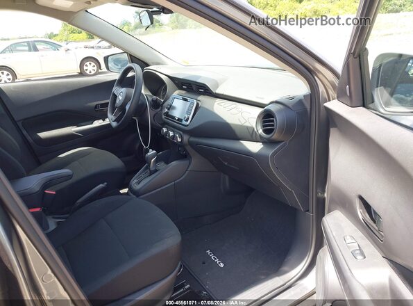 3N1CP5BV7SL499337 2025 NISSAN KICKS PLAY Gray Вид салону спереду