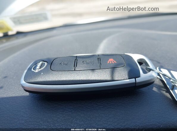 3N1CP5BV7SL499337 2025 NISSAN KICKS PLAY Gray Вид панелі приладів