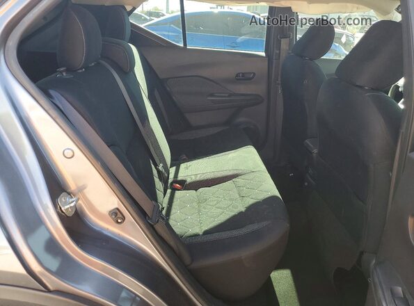 3N1CP5BV8LL494326 2020 NISSAN KICKS Серый Вид задней части салона