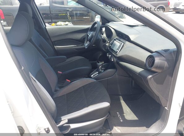 3N1CP5BV8LL517684 2020 NISSAN KICKS White Вид салону спереду