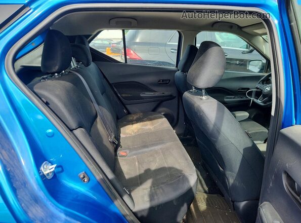 3N1CP5BV8RL523977 2024 NISSAN KICKS Blue Vista interior trasera