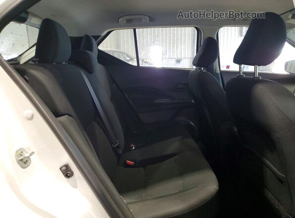 3N1CP5BV8RL548815 2024 NISSAN KICKS White Rear interior view