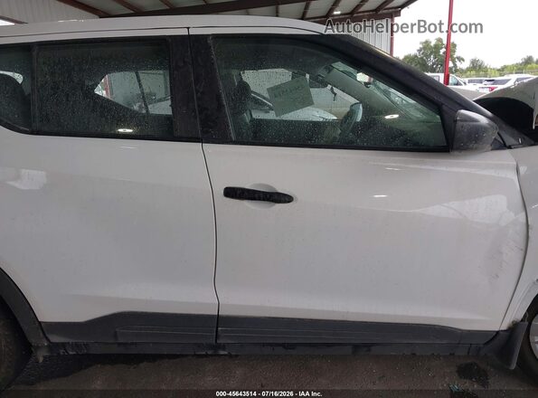3N1CP5BV9NL494967 2022 NISSAN KICKS White Widok wnętrza z tyłu