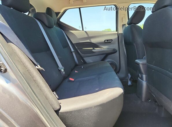 3N1CP5BV9RL537788 2024 NISSAN KICKS Gray Vista interior trasera