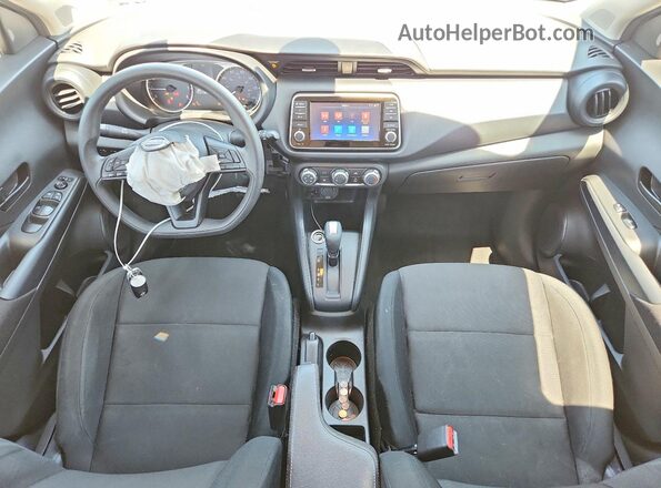 3N1CP5BV9RL537788 2024 NISSAN KICKS Gray Vista del salpicadero