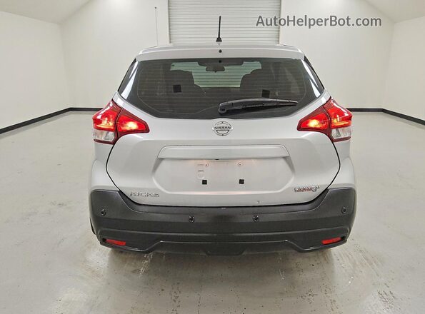 3N1CP5BVXLL527861 2020 NISSAN KICKS Silver Հետևի տեսք
