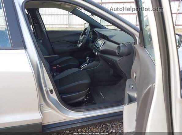 3N1CP5BVXLL544028 2020 NISSAN KICKS Silver წინა სალონის ხედი