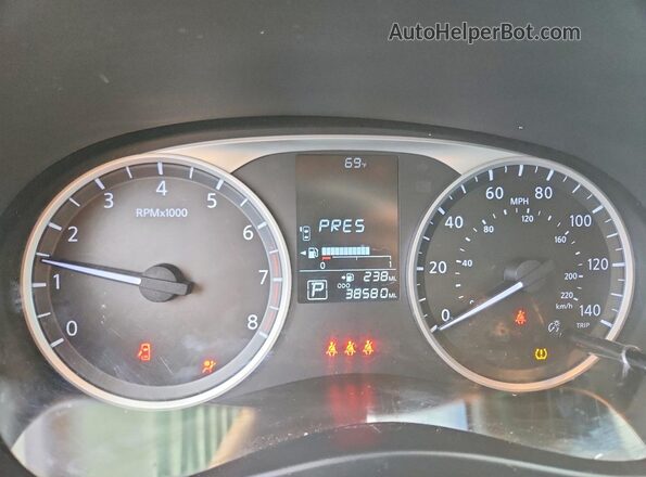 3N1CP5BVXNL528110 2022 NISSAN KICKS Charcoal ხელსაწყოთა პანელის ხედი