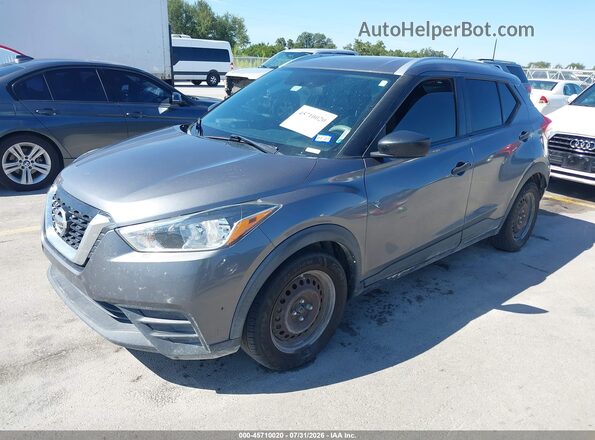 3N1CP5CU0JL520842 2018 NISSAN KICKS Серый Передняя левая четверть