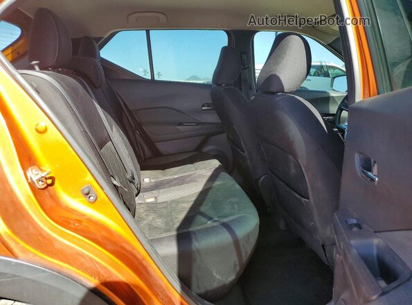3N1CP5CU0JL524308 2018 NISSAN KICKS Orange Vista interior trasera