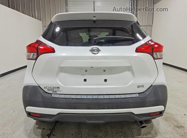 3N1CP5CU0JL534496 2018 NISSAN KICKS Белый Вид сзади