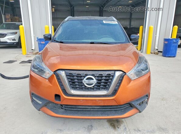 3N1CP5CU0JL538158 2018 NISSAN KICKS Orange Front view