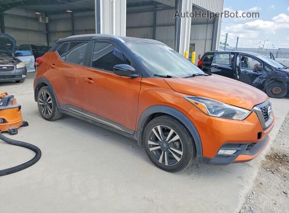 3N1CP5CU0JL538158 2018 NISSAN KICKS Orange Front right