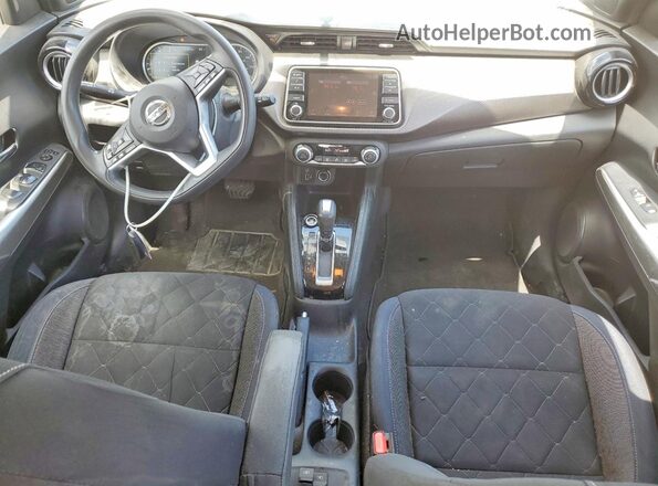 3N1CP5CU0JL543506 2018 NISSAN KICKS Blue Dashboard view
