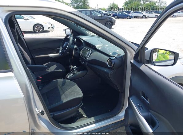 3N1CP5CU0KL524830 2019 NISSAN KICKS Silver Widok wnętrza z przodu