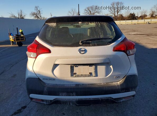 3N1CP5CU0KL569038 2019 NISSAN KICKS White Rear view
