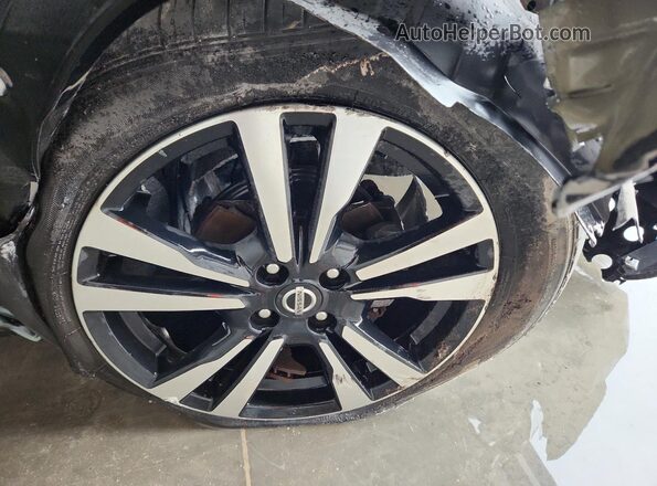 3N1CP5CU1JL523930 2018 NISSAN KICKS Black 