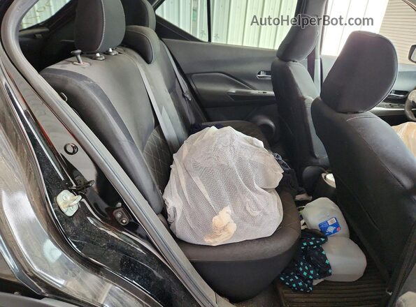 3N1CP5CU1JL523930 2018 NISSAN KICKS Black Հետևի նստատեղերի տեսք