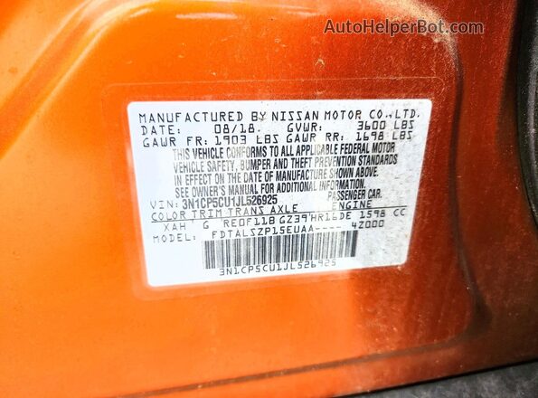 3N1CP5CU1JL526925 2018 NISSAN KICKS Orange Widok naklejki z numerem VIN