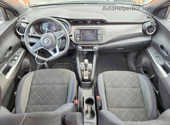 3N1CP5CU1JL526925 2018 NISSAN KICKS Orange Widok deski rozdzielczej